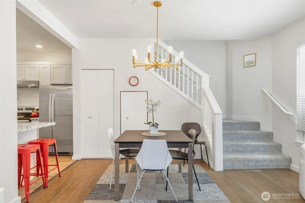 1124 14th Avenue Seattle WA 98122