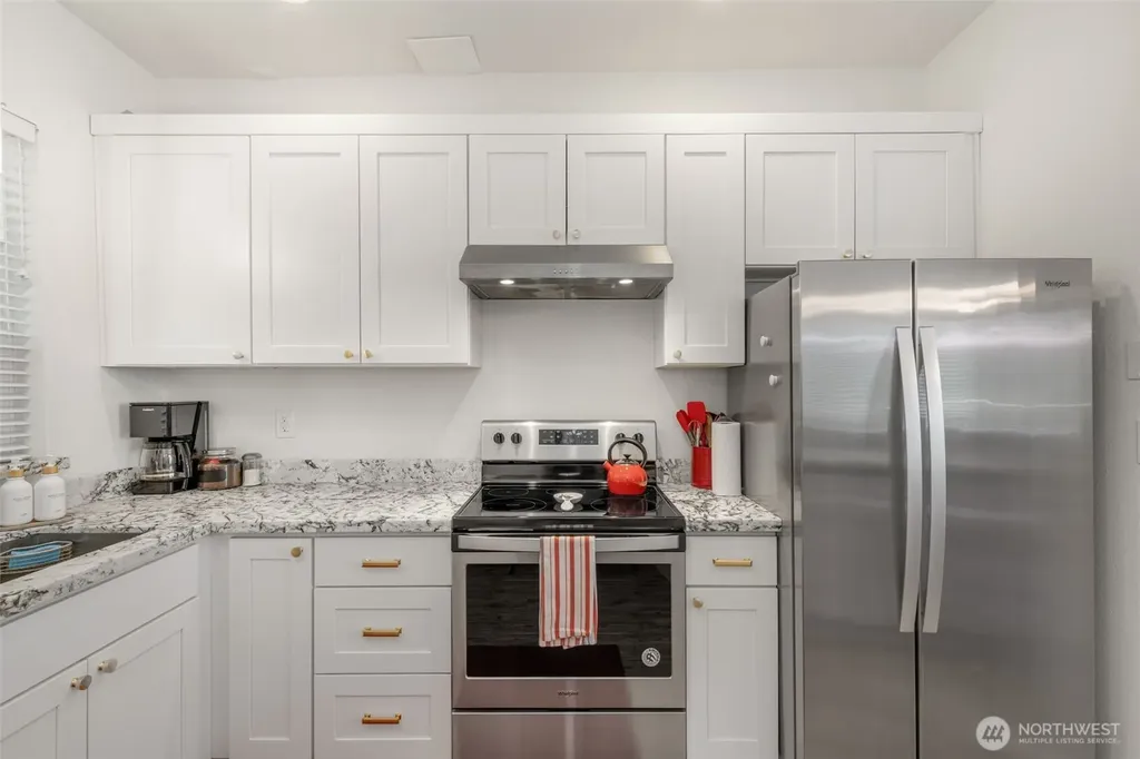 1124 14th Avenue Seattle WA 98122