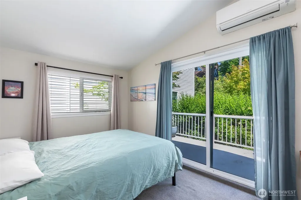 1124 14th Avenue Seattle WA 98122