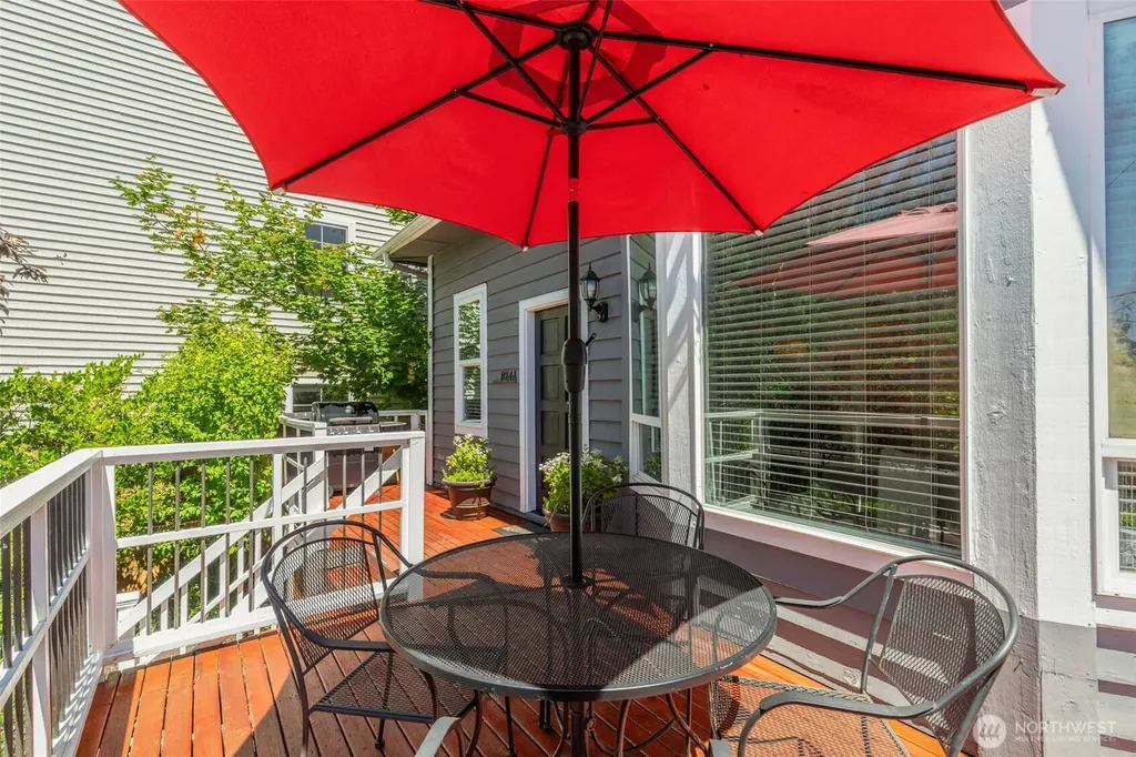 1124 14th Avenue Seattle WA 98122