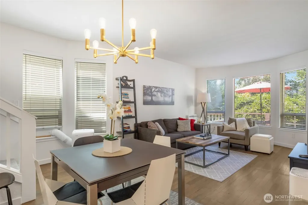 1124 14th Avenue Seattle WA 98122