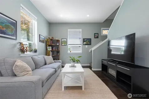1124 14th Avenue Seattle WA 98122
