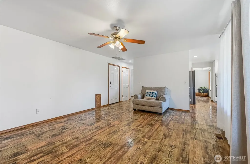 19225 208th Avenue SE Renton WA 98058