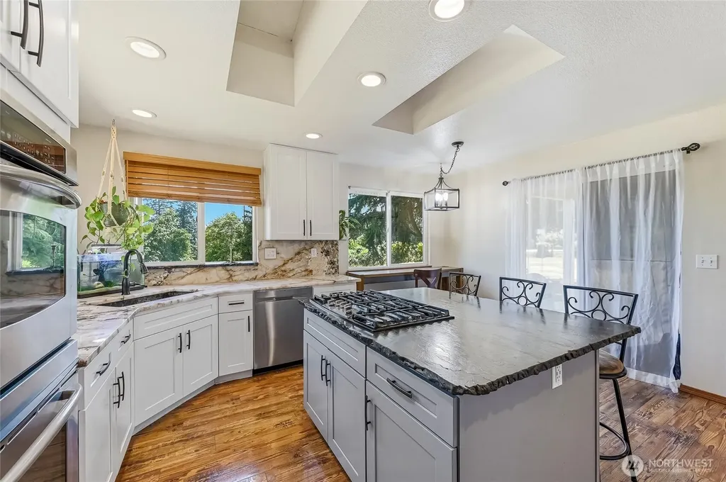 19225 208th Avenue SE Renton WA 98058