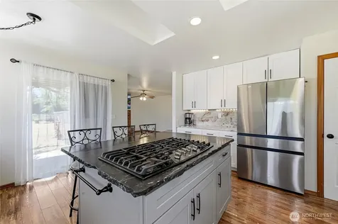 19225 208th Avenue SE Renton WA 98058