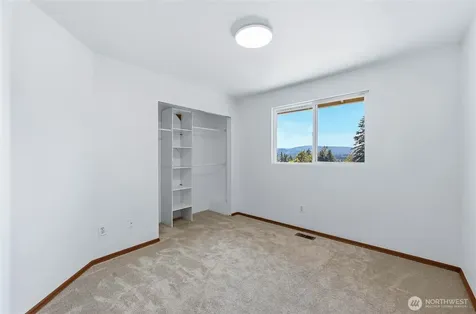 19225 208th Avenue SE Renton WA 98058