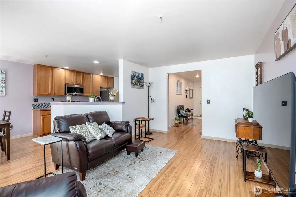4802 Nassau Avenue NE Tacoma WA 98422