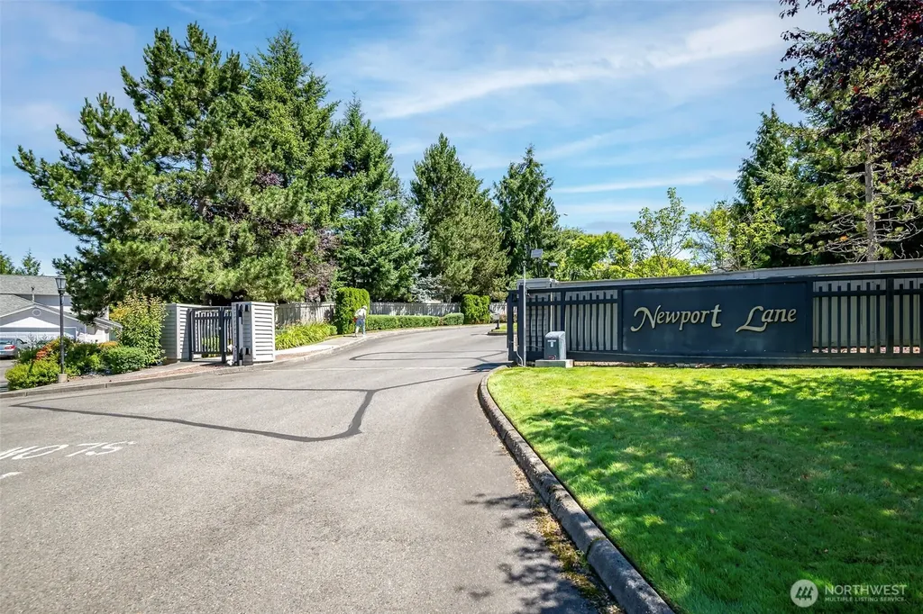 4802 Nassau Avenue NE Tacoma WA 98422