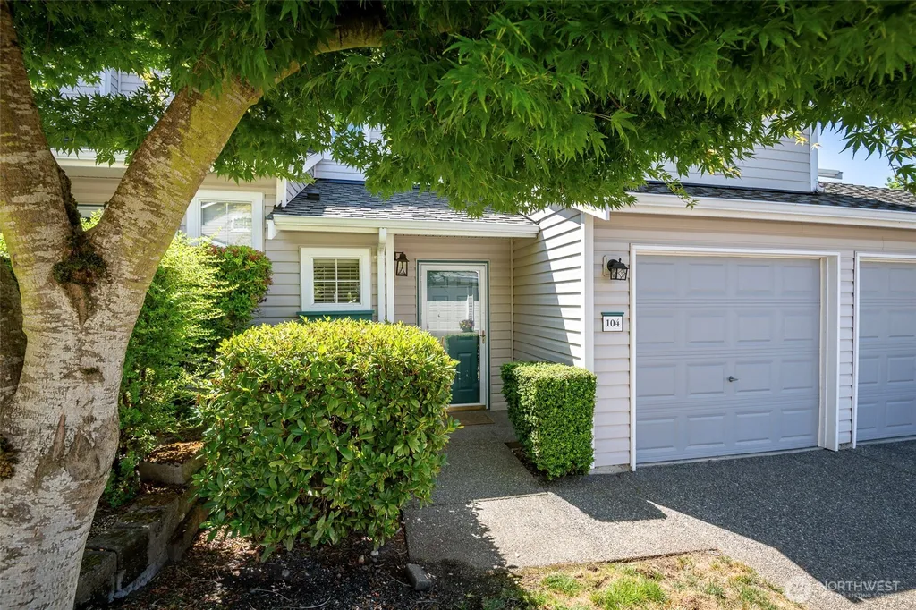 4802 Nassau Avenue NE Tacoma WA 98422