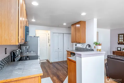 4802 Nassau Avenue NE Tacoma WA 98422