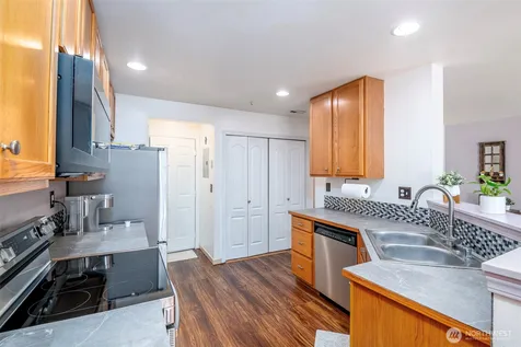 4802 Nassau Avenue NE Tacoma WA 98422