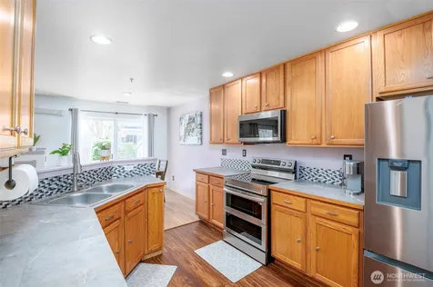 4802 Nassau Avenue NE Tacoma WA 98422