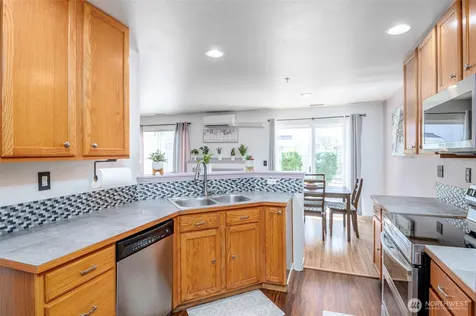 4802 Nassau Avenue NE Tacoma WA 98422