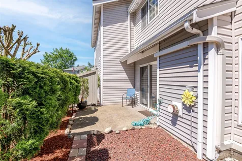 4802 Nassau Avenue NE Tacoma WA 98422