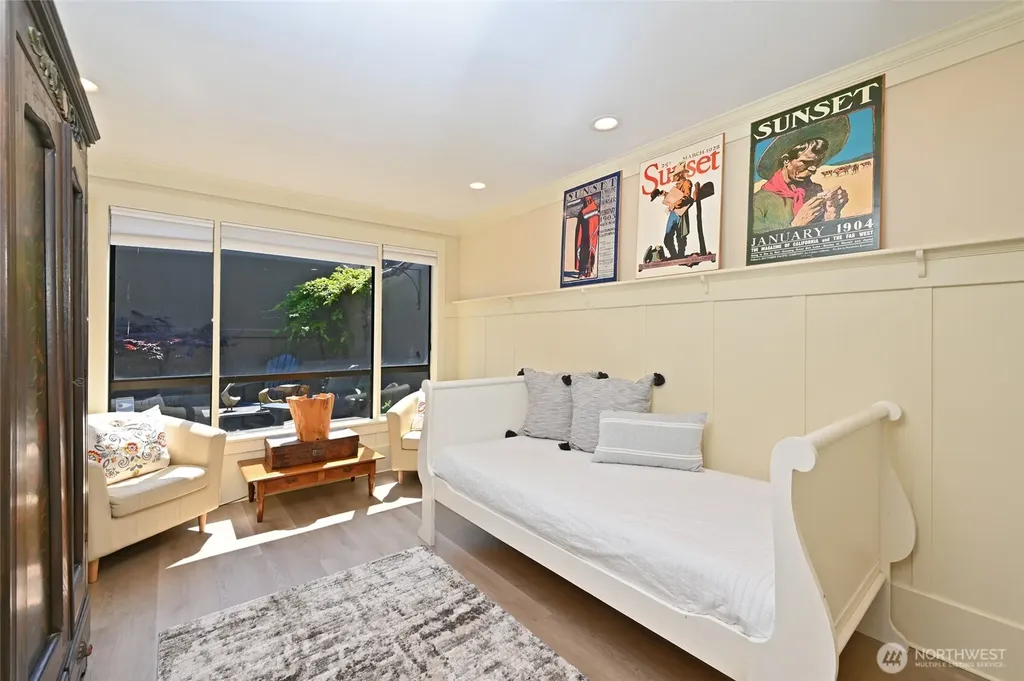 5858 NE Parkpoint Drive Seattle WA 98115