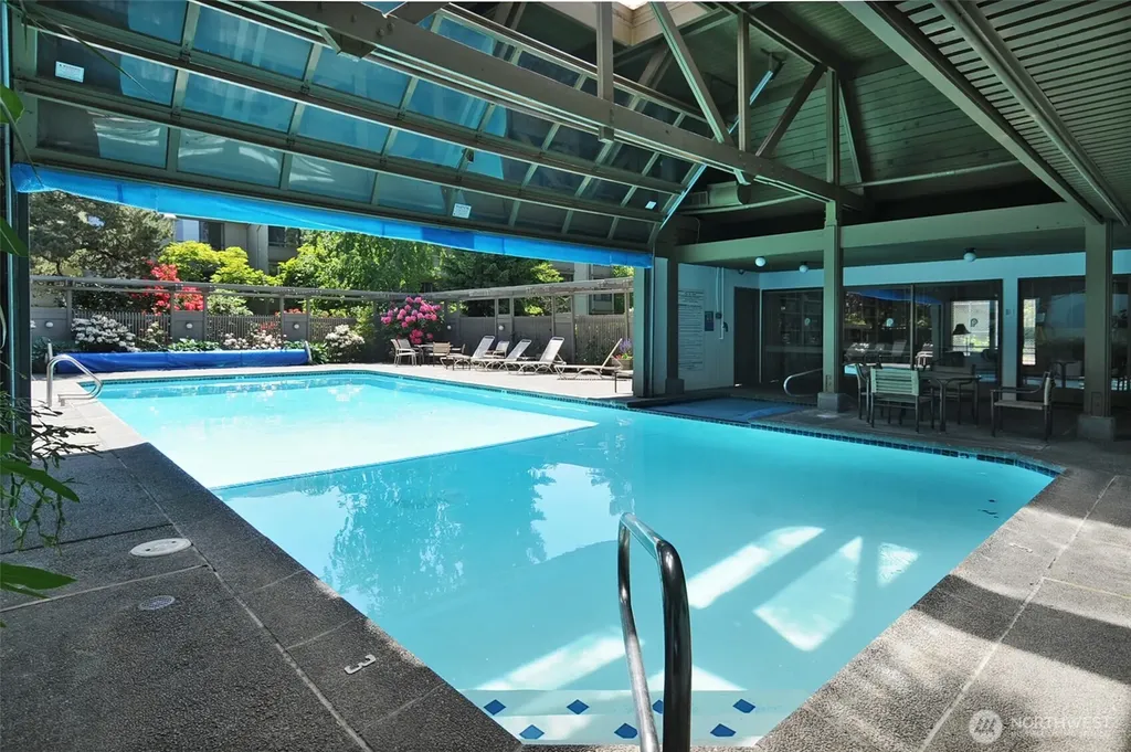 5858 NE Parkpoint Drive Seattle WA 98115