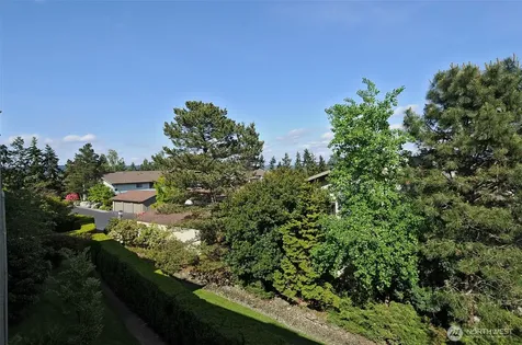 5858 NE Parkpoint Drive Seattle WA 98115