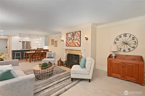 5858 NE Parkpoint Drive Seattle WA 98115