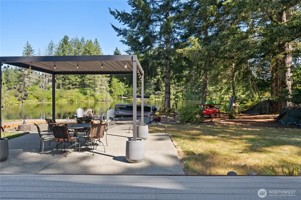 1101 E Ballantrae Drive Shelton WA 98584