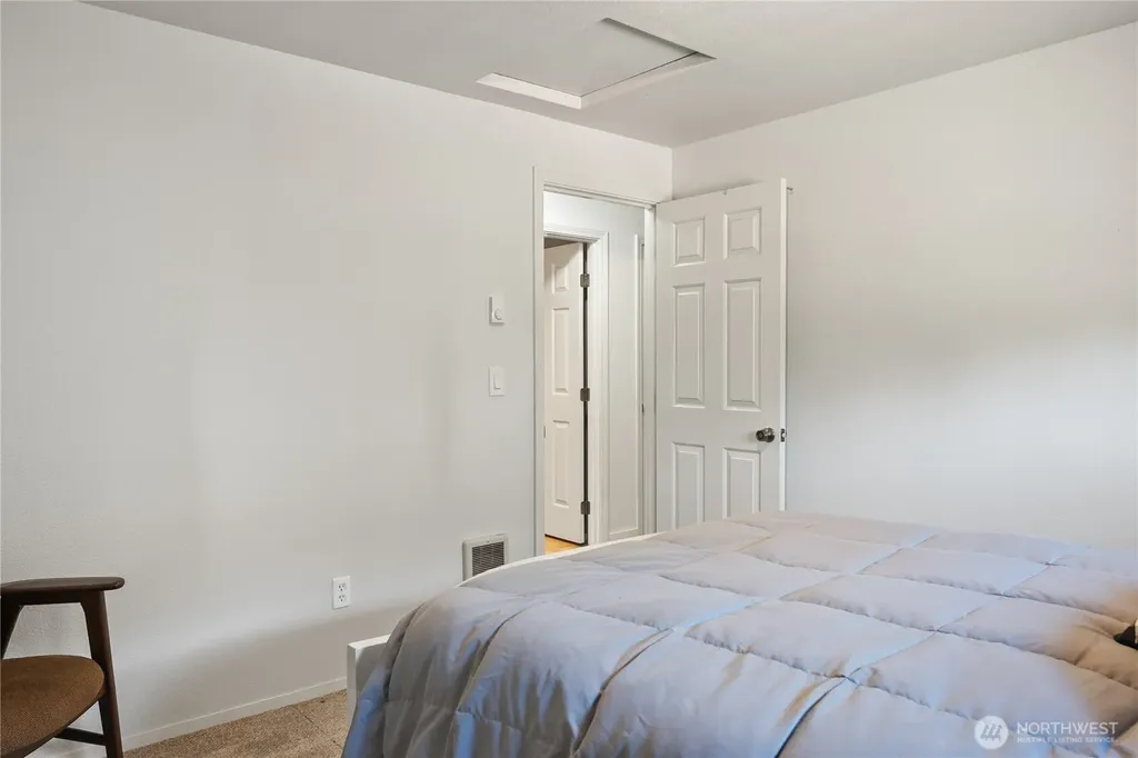 1101 E Ballantrae Drive Shelton WA 98584