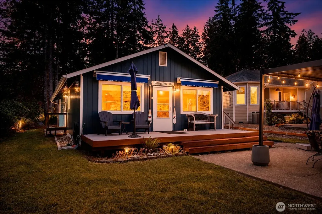 1101 E Ballantrae Drive Shelton WA 98584