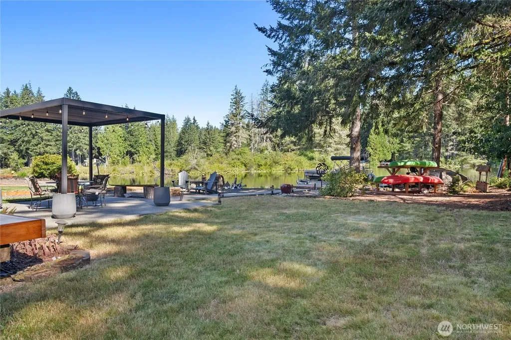 1101 E Ballantrae Drive Shelton WA 98584