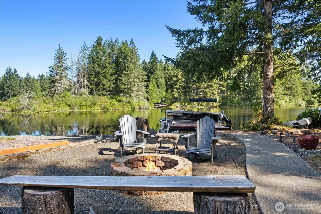 1101 E Ballantrae Drive Shelton WA 98584