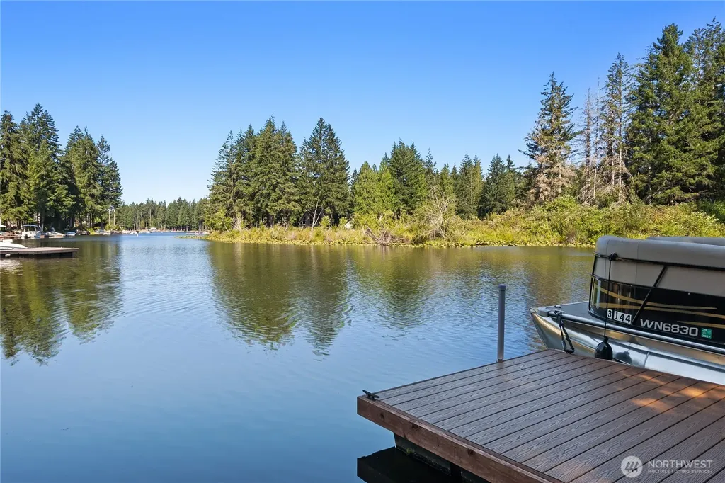 1101 E Ballantrae Drive Shelton WA 98584