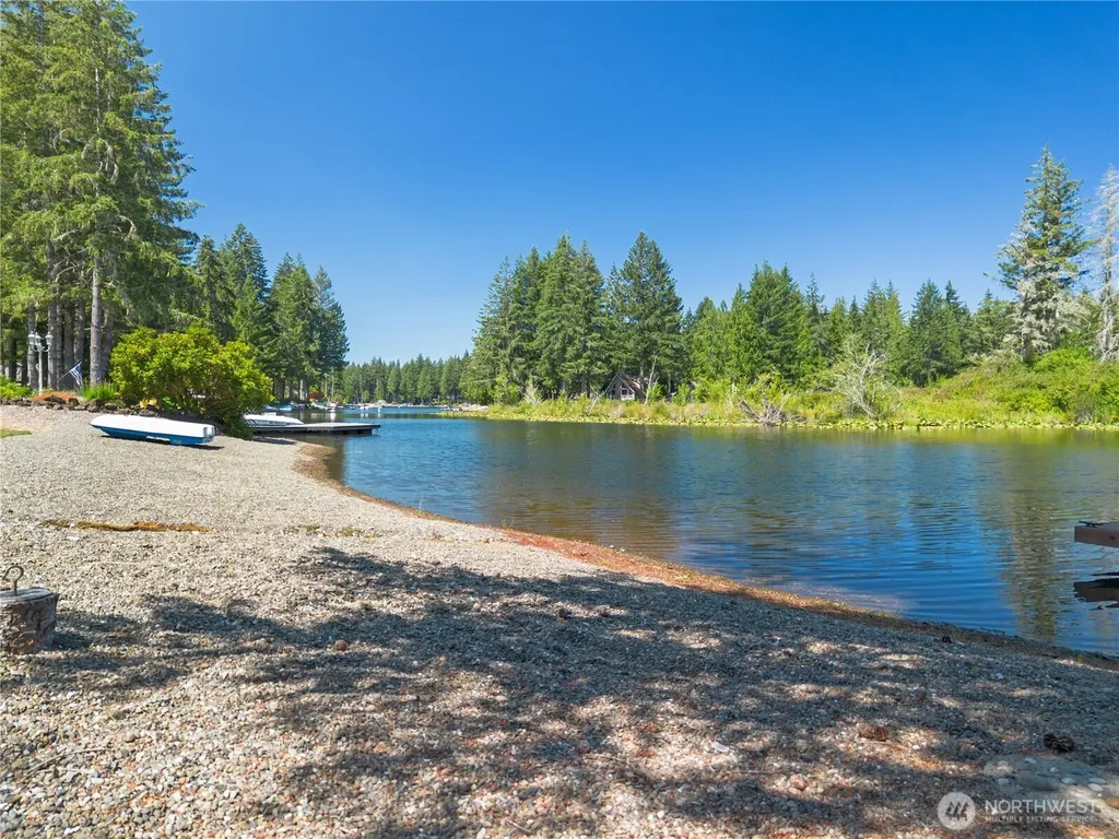 1101 E Ballantrae Drive Shelton WA 98584
