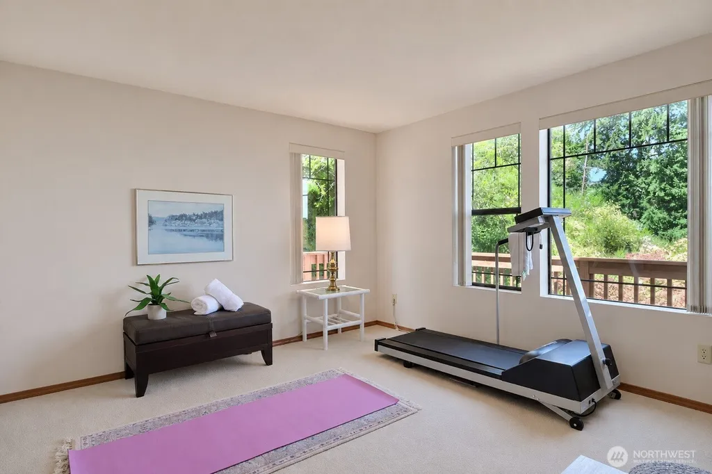 106 Chinook Lane Steilacoom WA 98388