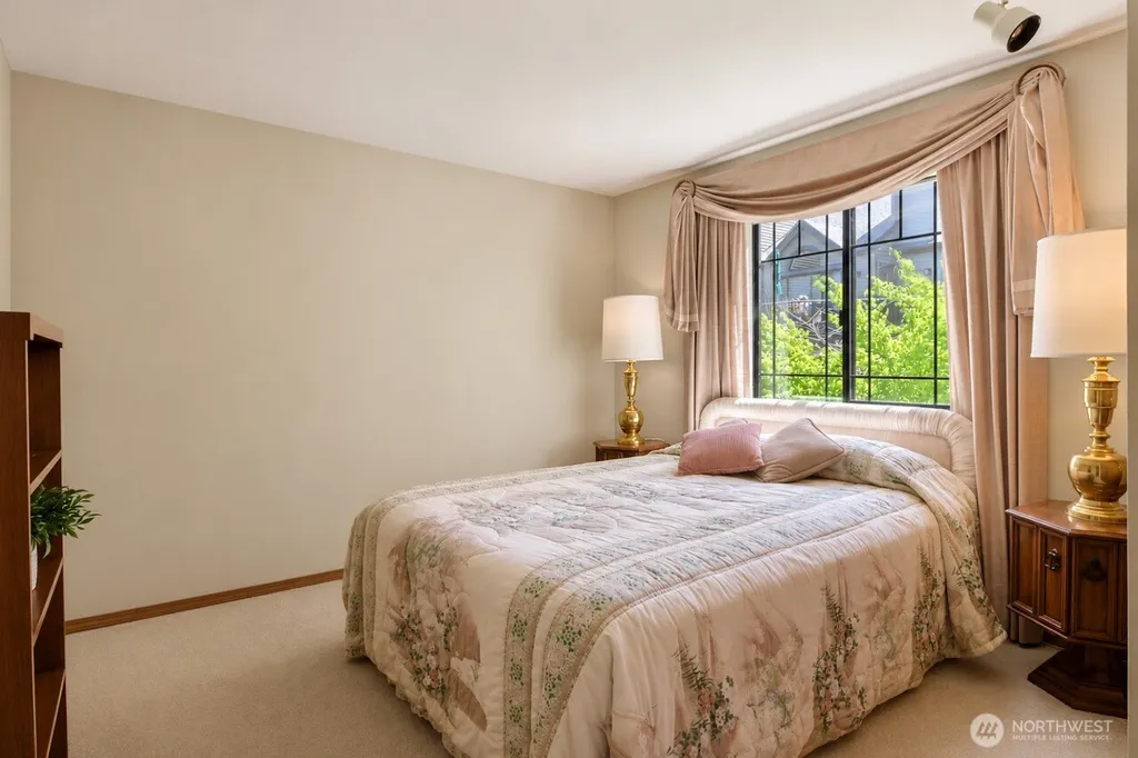 106 Chinook Lane Steilacoom WA 98388