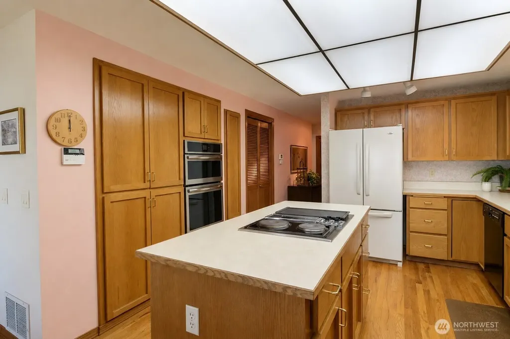 106 Chinook Lane Steilacoom WA 98388