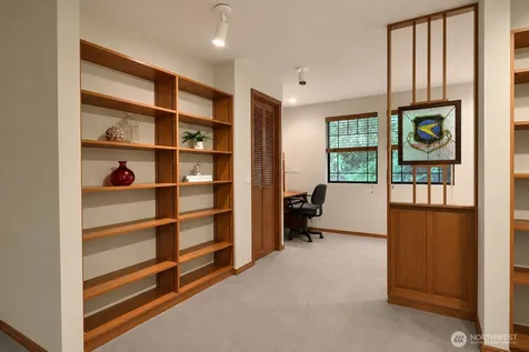 106 Chinook Lane Steilacoom WA 98388