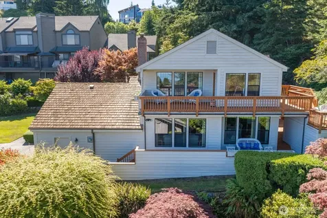 106 Chinook Lane Steilacoom WA 98388