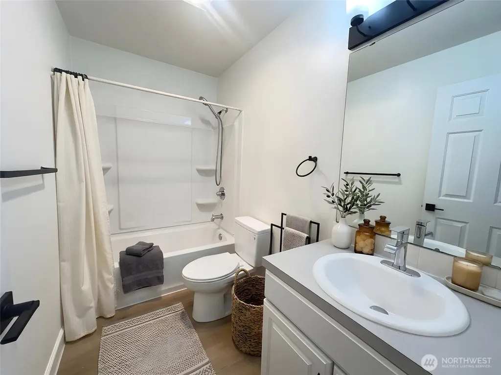 1920 S 368th Place Federal Way WA 98003
