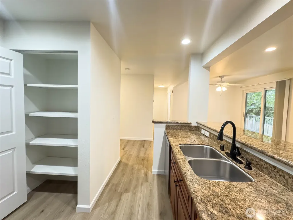 1920 S 368th Place Federal Way WA 98003