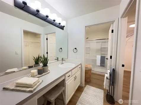 1920 S 368th Place Federal Way WA 98003