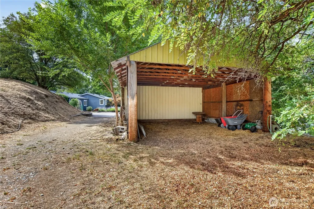 1800 Lower Monitor Road Wenatchee WA 98801