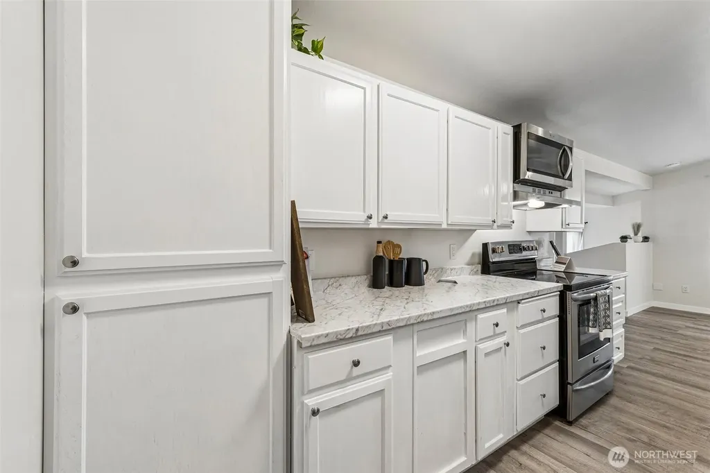 13039 24th Avenue S Seattle WA 98168