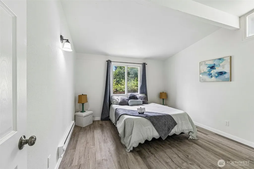 13039 24th Avenue S Seattle WA 98168