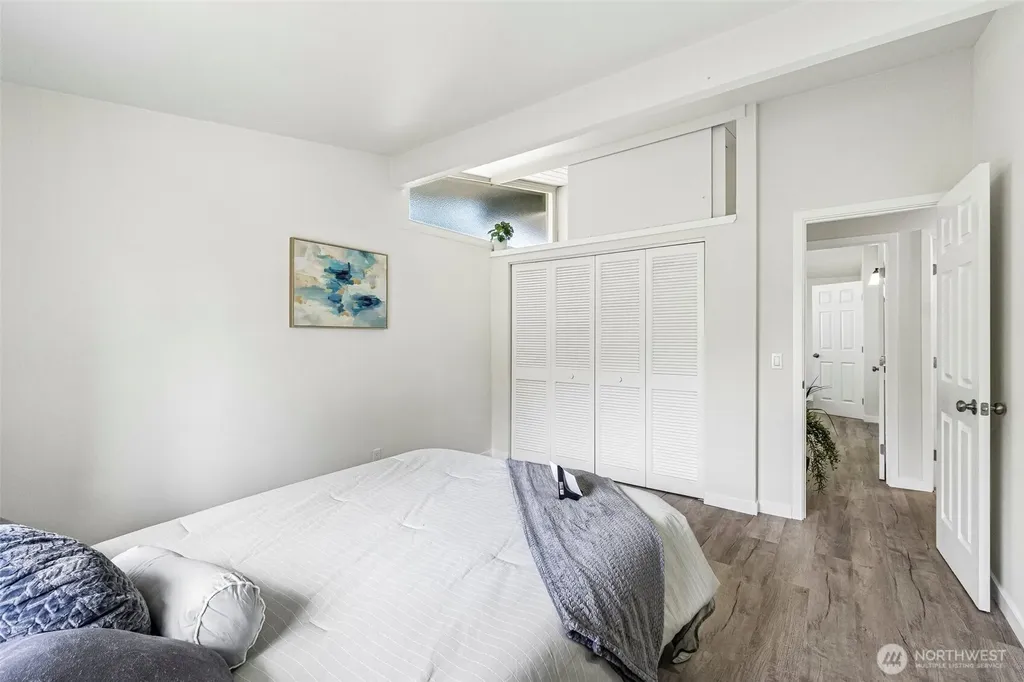 13039 24th Avenue S Seattle WA 98168