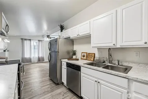 13039 24th Avenue S Seattle WA 98168