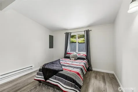 13039 24th Avenue S Seattle WA 98168