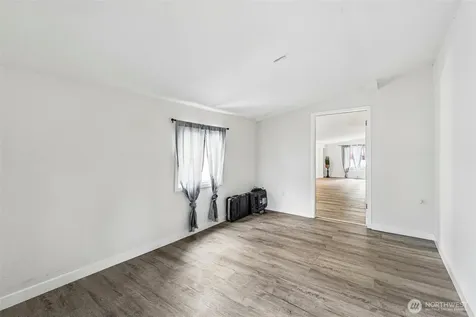 13039 24th Avenue S Seattle WA 98168