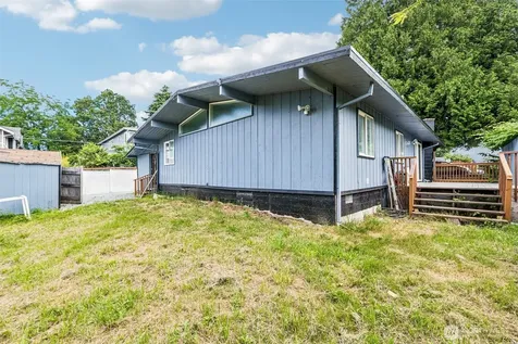 13039 24th Avenue S Seattle WA 98168