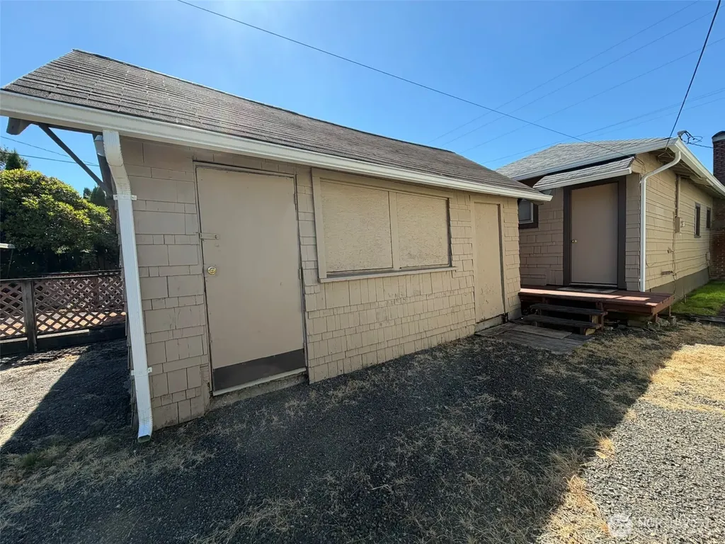 507 W 2nd Street Aberdeen WA 98520