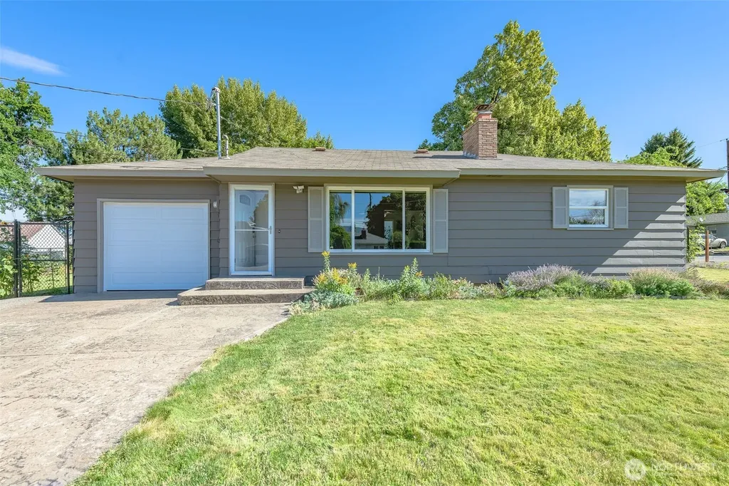1385 Tedford Street SE East Wenatchee WA 98802