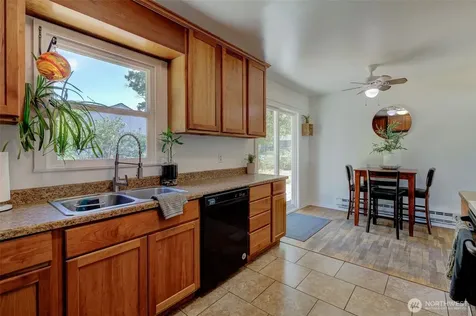 1385 Tedford Street SE East Wenatchee WA 98802