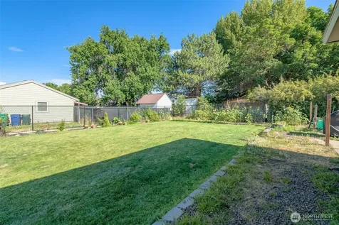 1385 Tedford Street SE East Wenatchee WA 98802