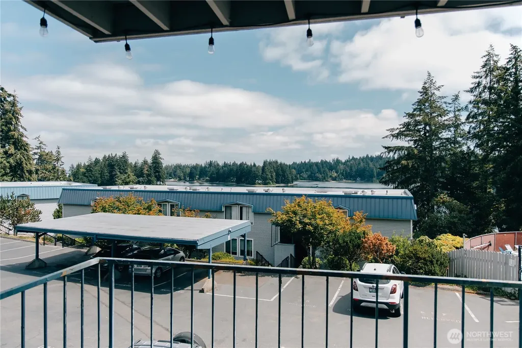 924 Shorewood Drive Bremerton WA 98312